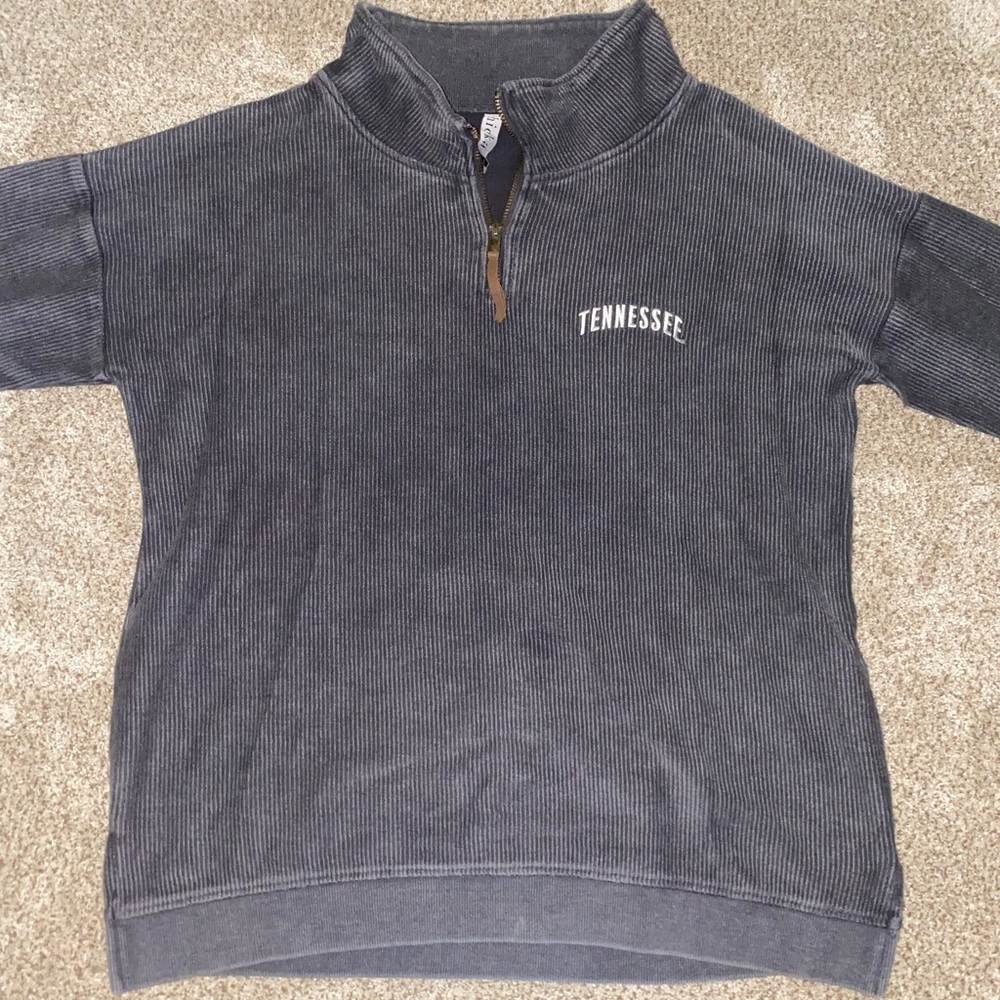Tennessee Ribbed Pullover ; Chicka-d ; Size Large